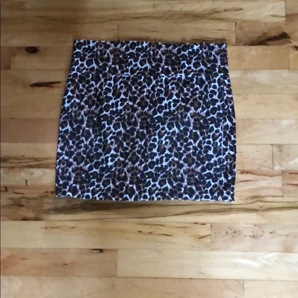 Cheetah print skirt!